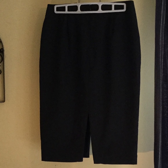 Banana Republic Pencil Skirt - Picture 2 of 6